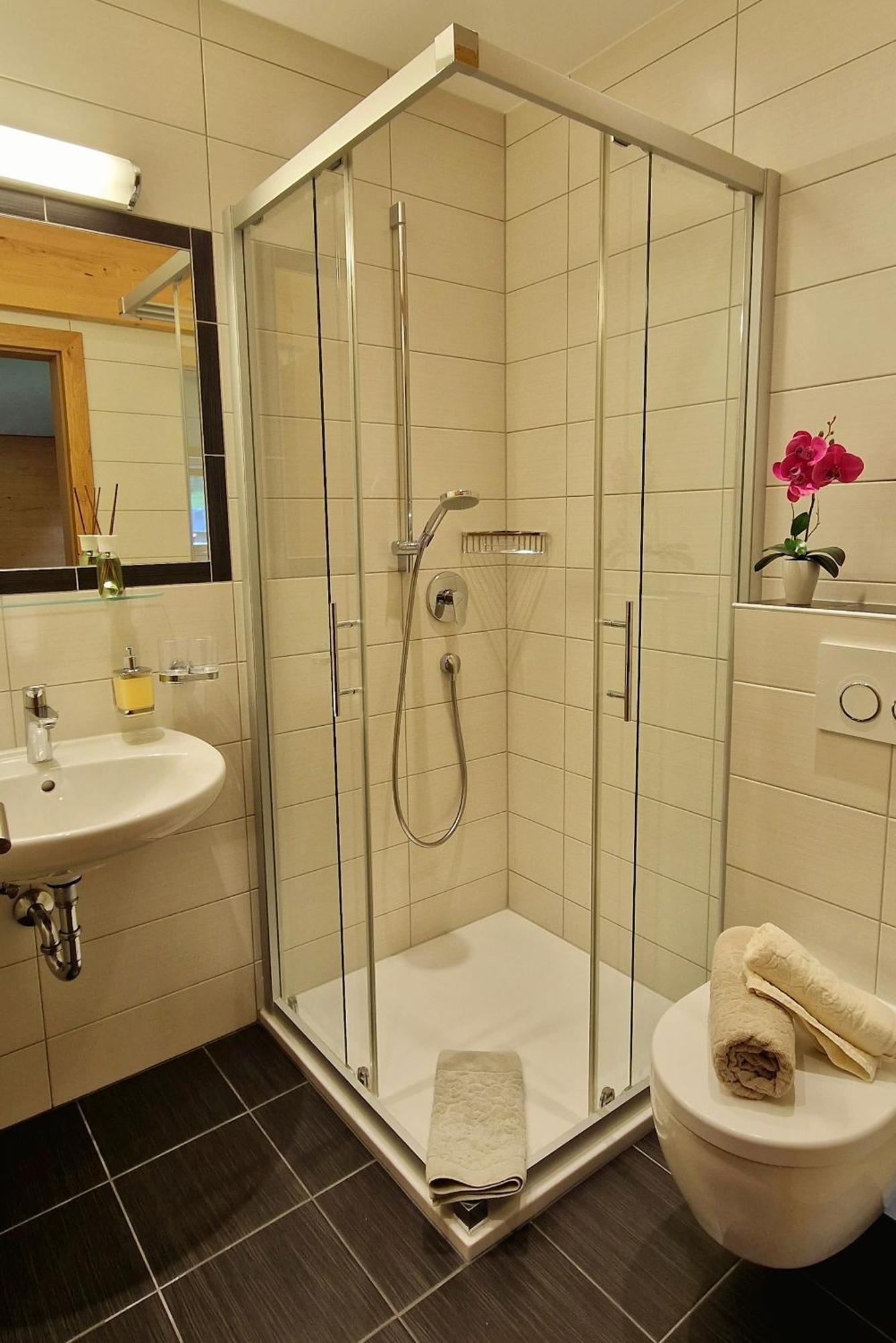 Haus Marchegg Lägenhet Tux Exteriör bild