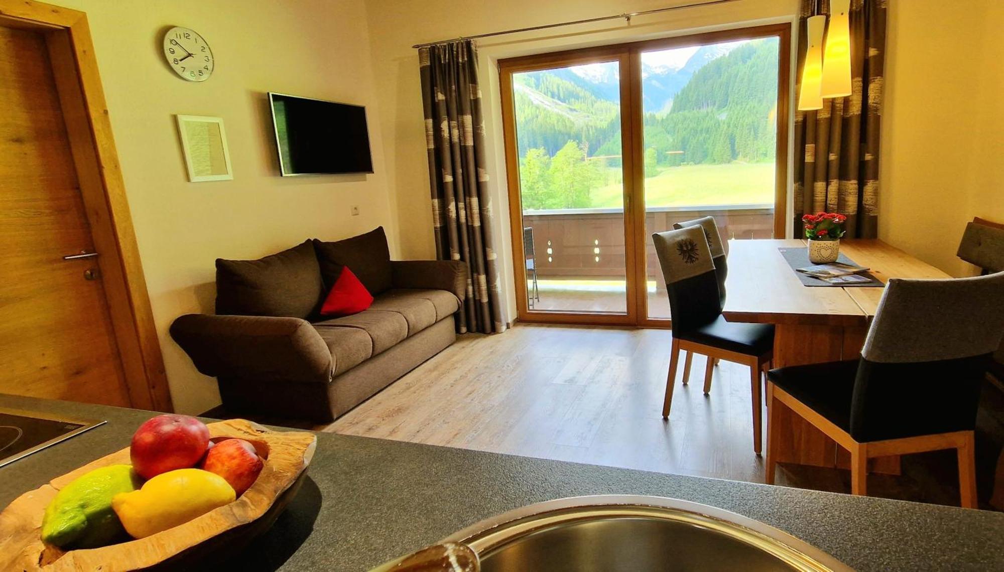 Haus Marchegg Lägenhet Tux Exteriör bild