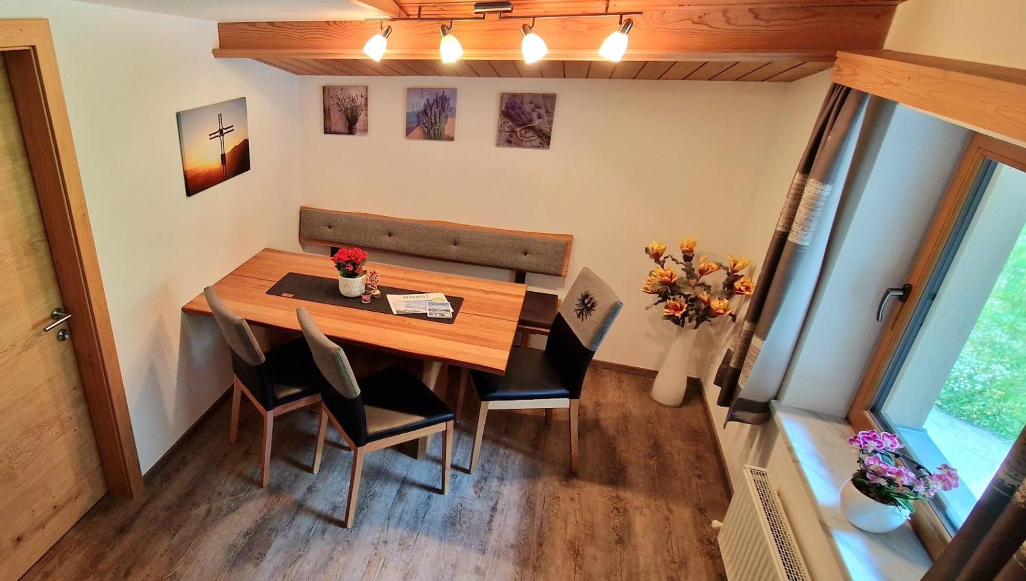 Haus Marchegg Lägenhet Tux Exteriör bild